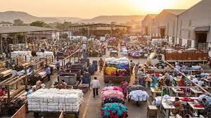 बजट 2026 से टेक्सटाइल सेक्टर में उछाल, KPR Mill और Arvind जैसे शेयर बने रॉकेट